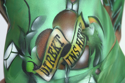 direkt ins Herz Bodypainting, Bodypaint, Bodypaintings, Bodypaints, Bodyart, Krpermalerei, Bodyarts, Krperkunst, bodypainter, bodypainterin, Livemalerei, Kunst, Airbrush, airbrusher, airbrusherin, brusher, brusherin, liveknstler, livekuentstler, livemaler, livemalerin, performanceknstler, performance knstler, performancekuenstler, performance kuenstler, performanceknstlerin, performance artist, Live Kunst, Gesprchsffner, Gespraechsffner, nachhaltige Werbung durch social media und guerillamarketing, der Zuschauer wird instrumentalisiert zum Werbetrger und Vervielfltiger, malerin, Messeknstler, Messeknstlerin, Eventgestaltung, Messen, Messe, Event, Events, Veranstaltungen, Veranstaltung, Firmenveranstaltungen, Feste, Feiern, presse, pressekonferenz, presseartikel, promotion, promotionveranstaltung, presseaktionen, presseaktion, werbeaktion, werbeaktionen, Firmenfeiern, Jubilen, Jubilum, Werbemassnahmen, Werbefotos, Werbung, Werbefoto, Christine Dumbsky, webparadise 